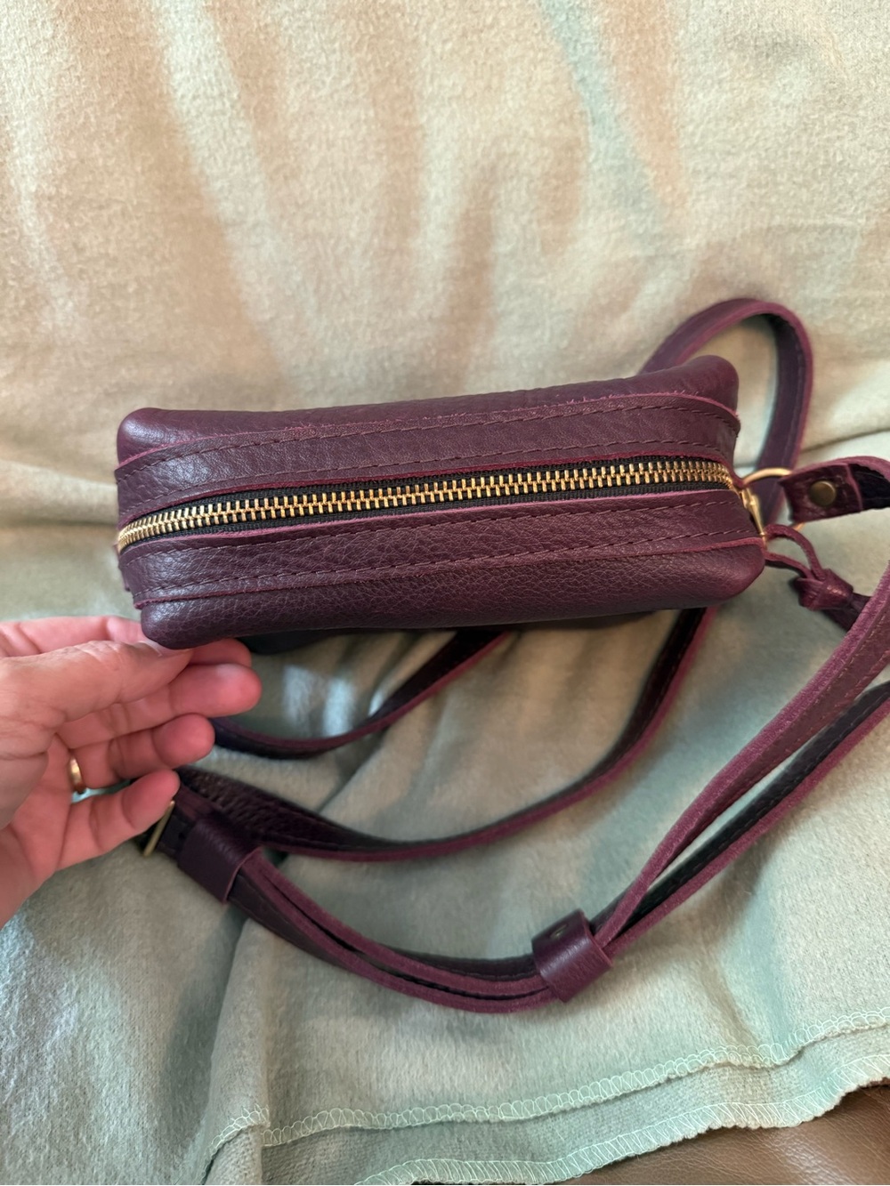 Portland Leather Plum Pebbled and Thick Leather, Crossbody Bag - Picture 4 of 6